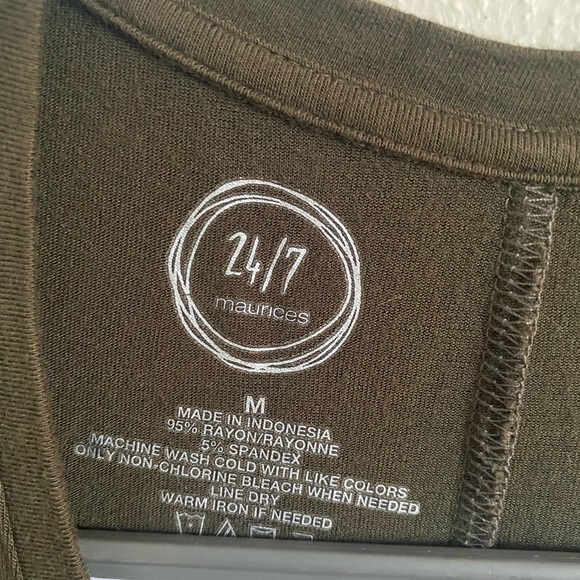 Size Medium, Color Green, Loose midi dress, soft fabric - Picture 2 of 4